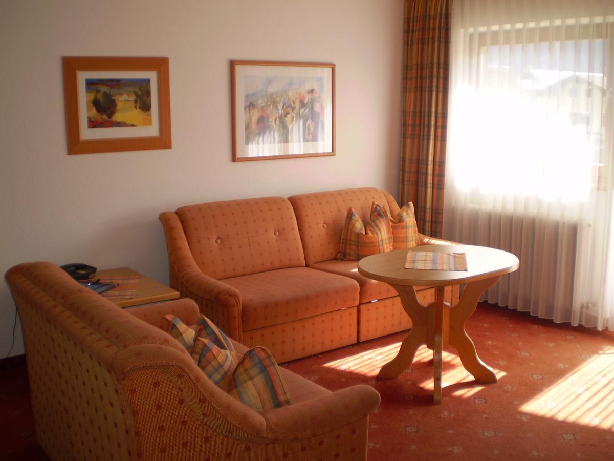 Apart Hotel Garni Strasser Zell am Ziller Exterior photo